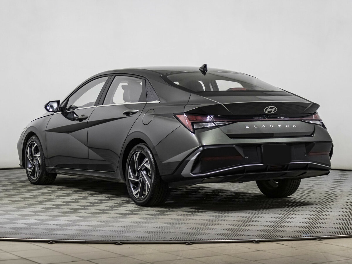 Купить Hyundai Elantra, 2023, 44 300 км.. Фото: #4