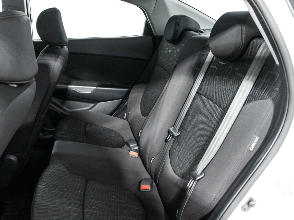 Купить Kia Rio, 2013, 100 589 км.. Фото: #9