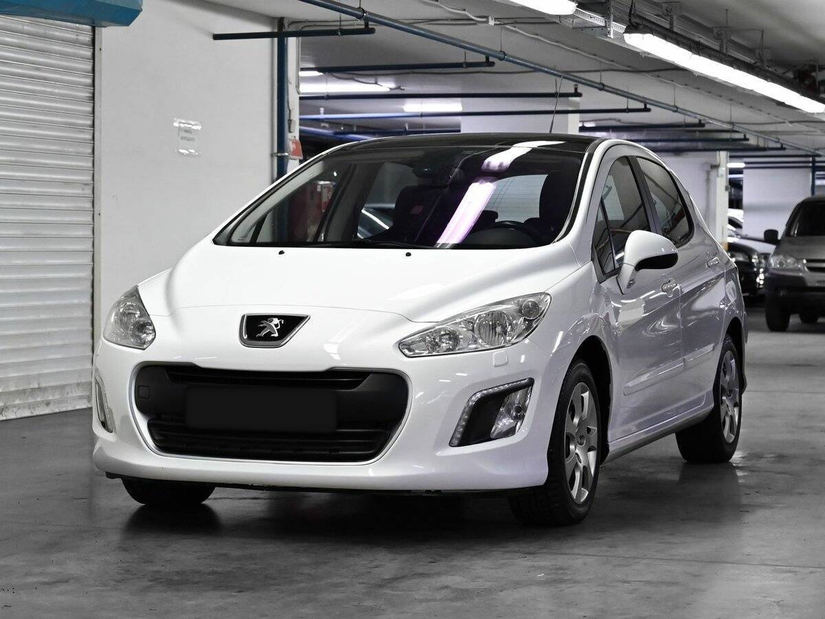 Купить Peugeot 308, 2012, 144 000 км.. Посмотреть фото