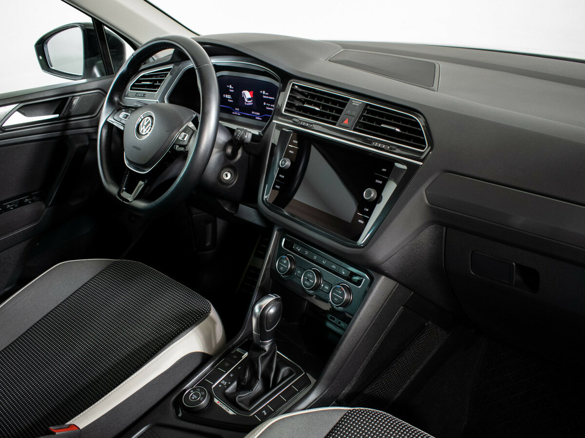 Купить Volkswagen Tiguan, 2019, 65 770 км.. Фото: #8