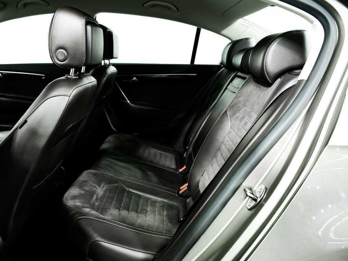 Купить Volkswagen Passat, 2012, 115 560 км.. Фото: #11