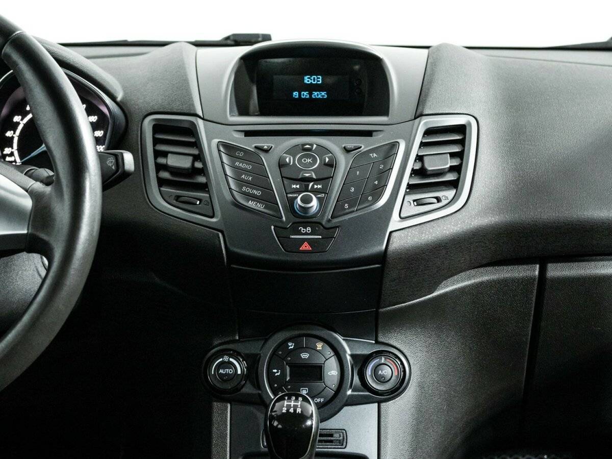 Купить Ford Fiesta, 2015, 209 127 км.. Фото: #13