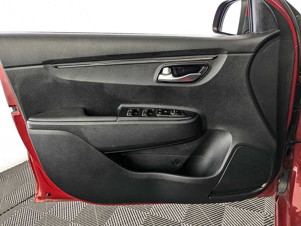 Купить Kia Rio, 2017, 104 299 км.. Фото: #18
