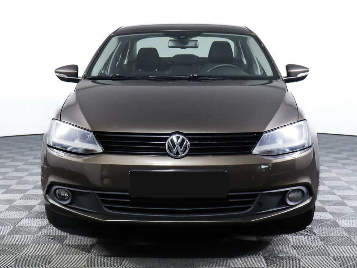 Купить Volkswagen Jetta, 2012, 279 369 км.. Посмотреть фото