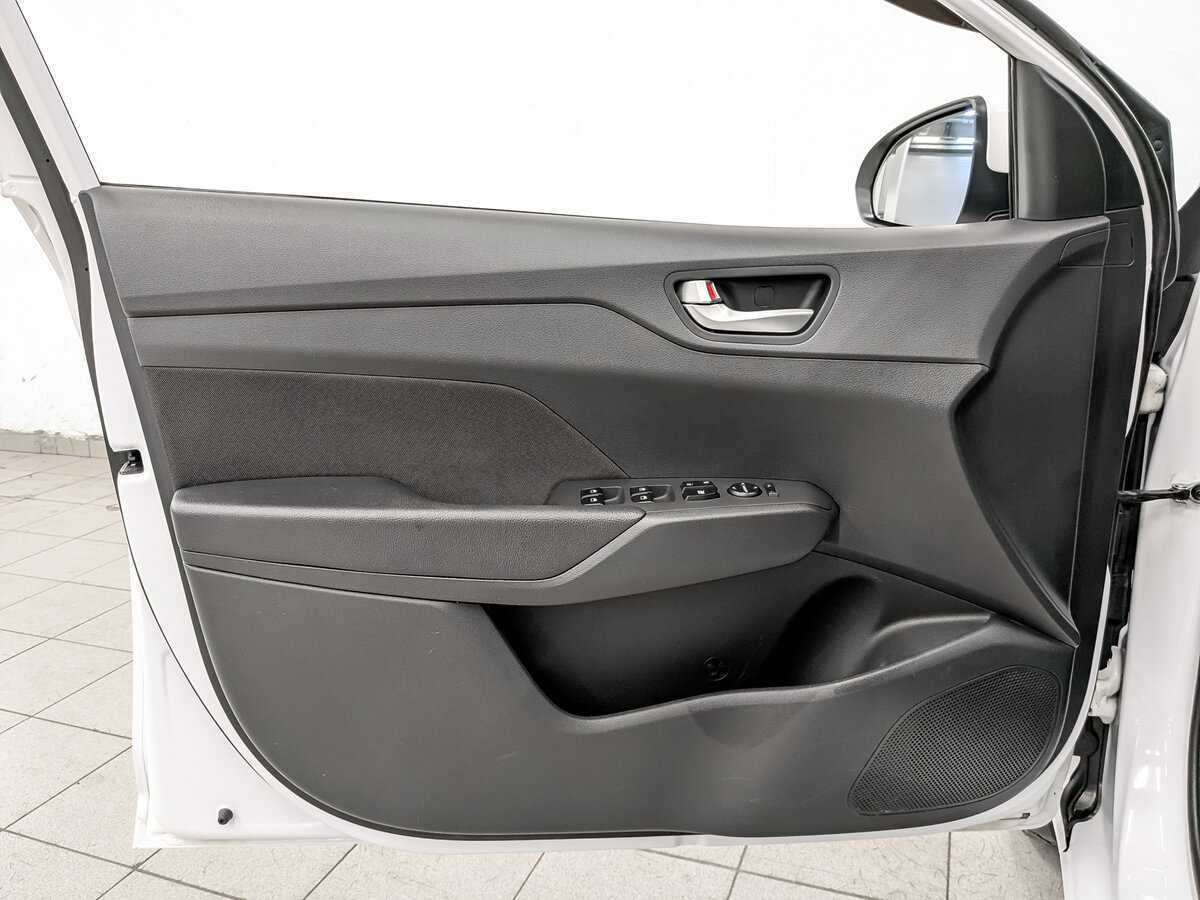 Купить Hyundai Solaris, 2021, 90 079 км.. Фото: #18