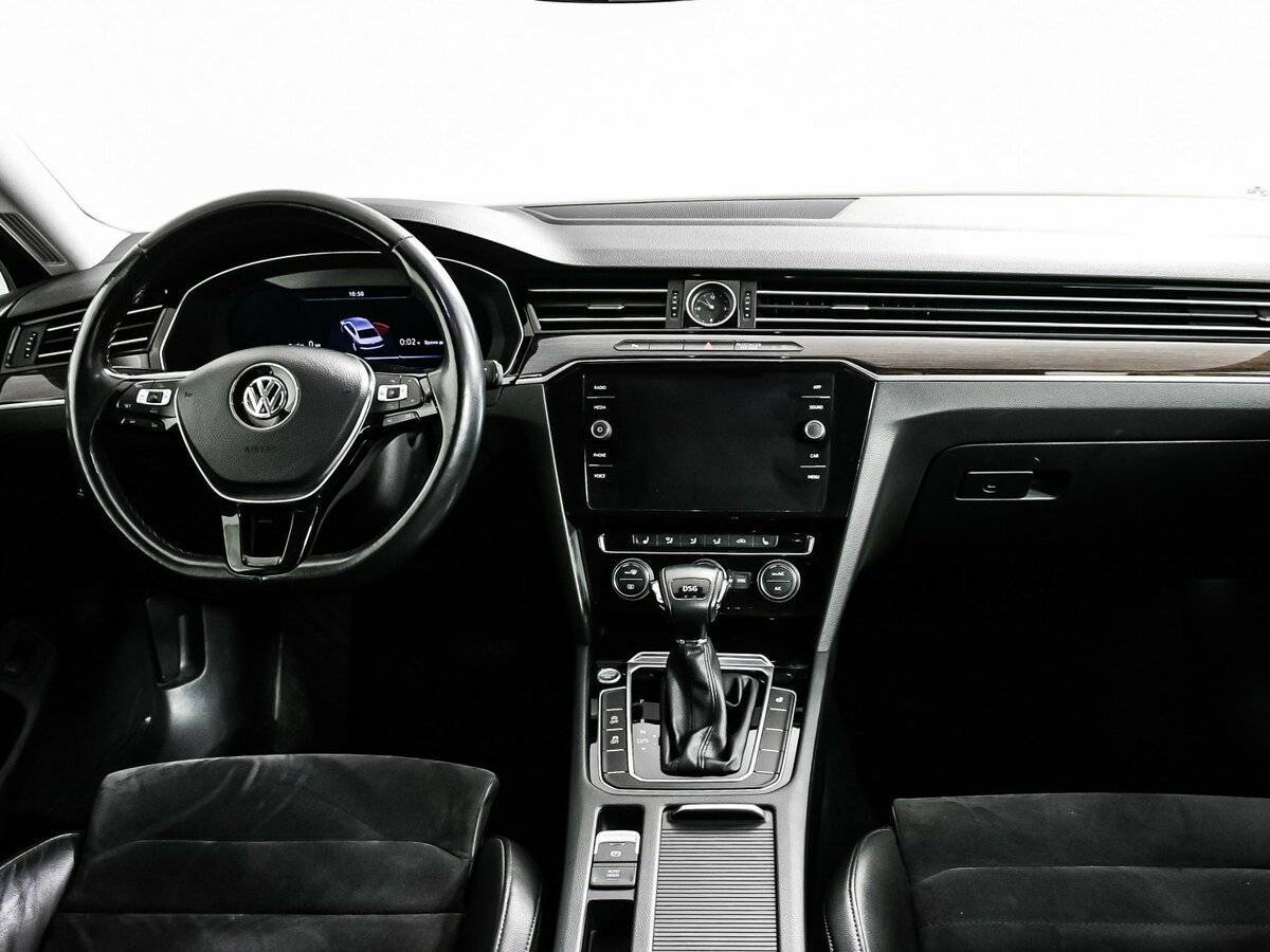 Купить Volkswagen Passat, 2017, 137 619 км.. Фото: #10