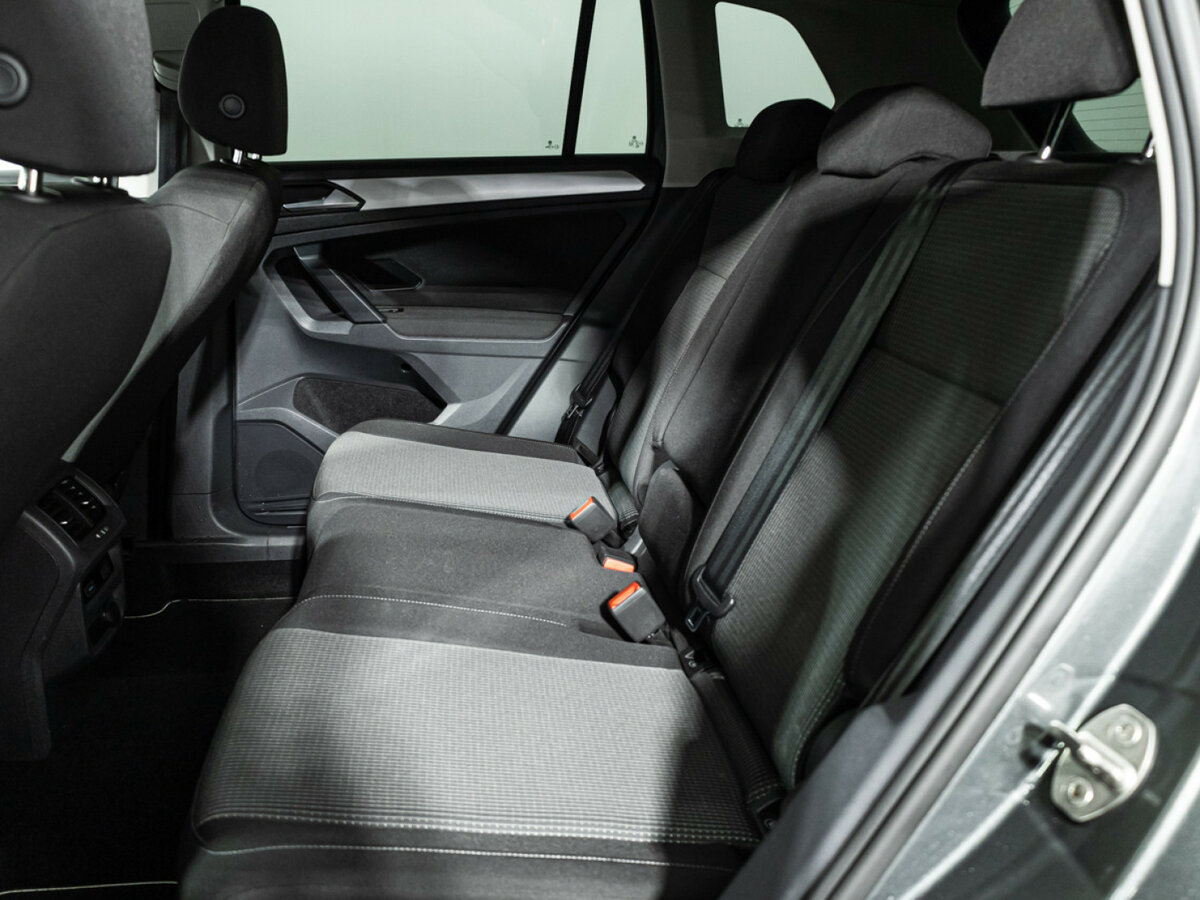 Купить Volkswagen Tiguan, 2021, 17 404 км.. Фото: #7