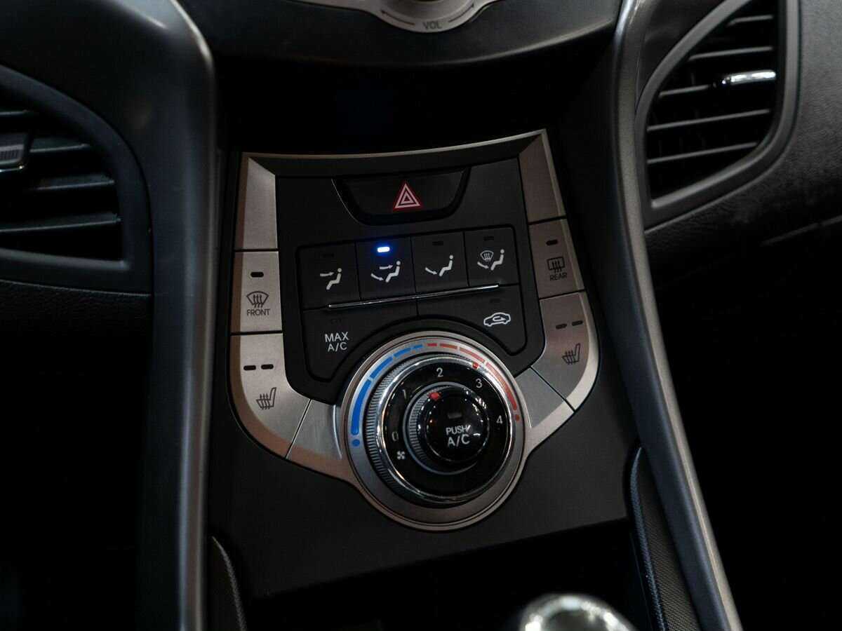 Купить Hyundai Elantra, 2012, 197 450 км.. Фото: #12