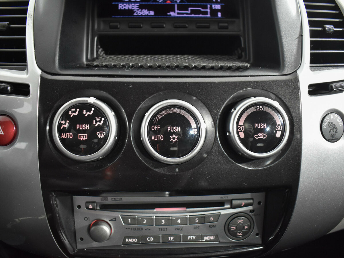 Купить Mitsubishi Pajero Sport, 2012, 203 582 км.. Фото: #16
