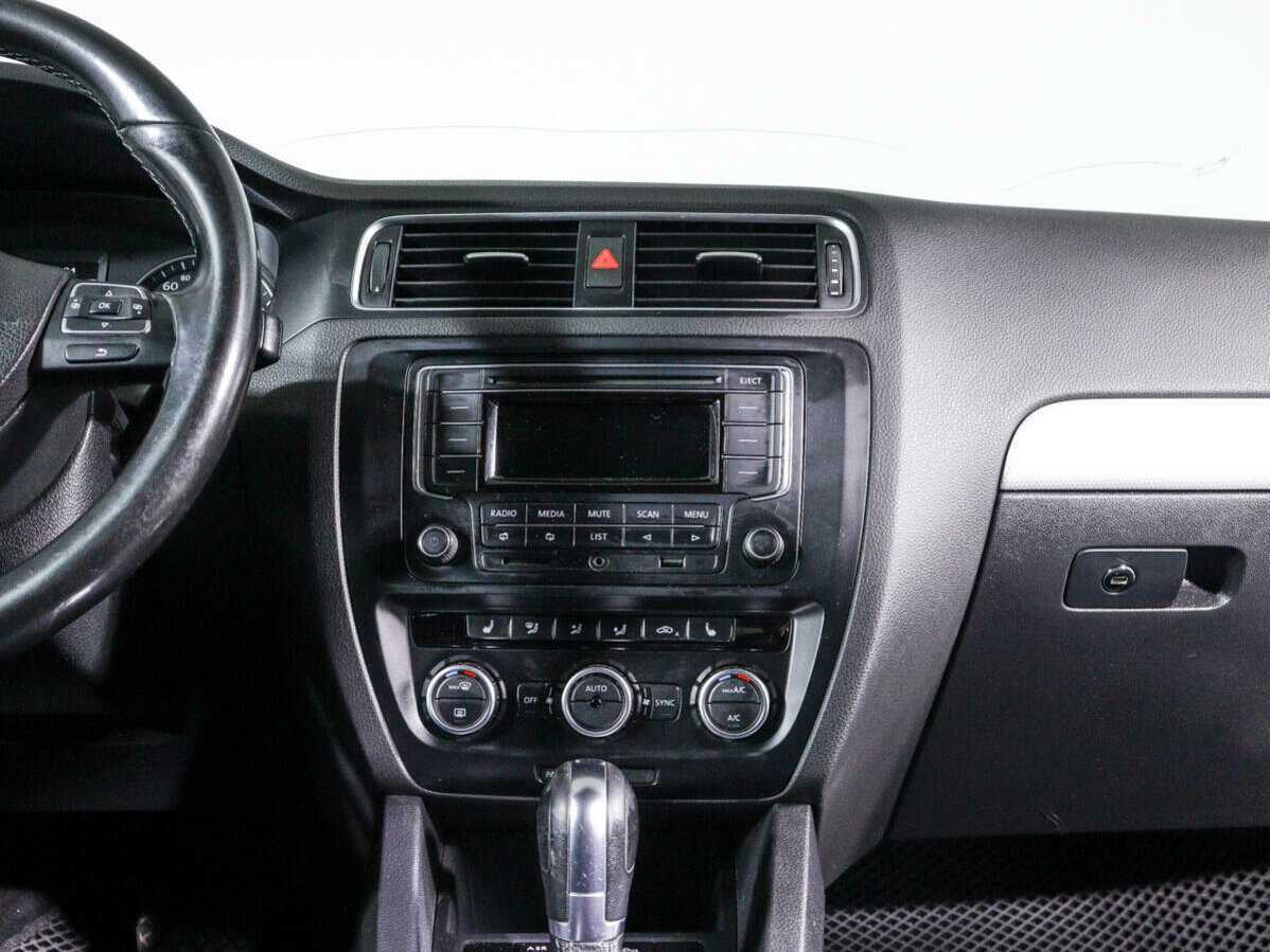 Купить Volkswagen Jetta, 2013, 285 125 км.. Фото: #10