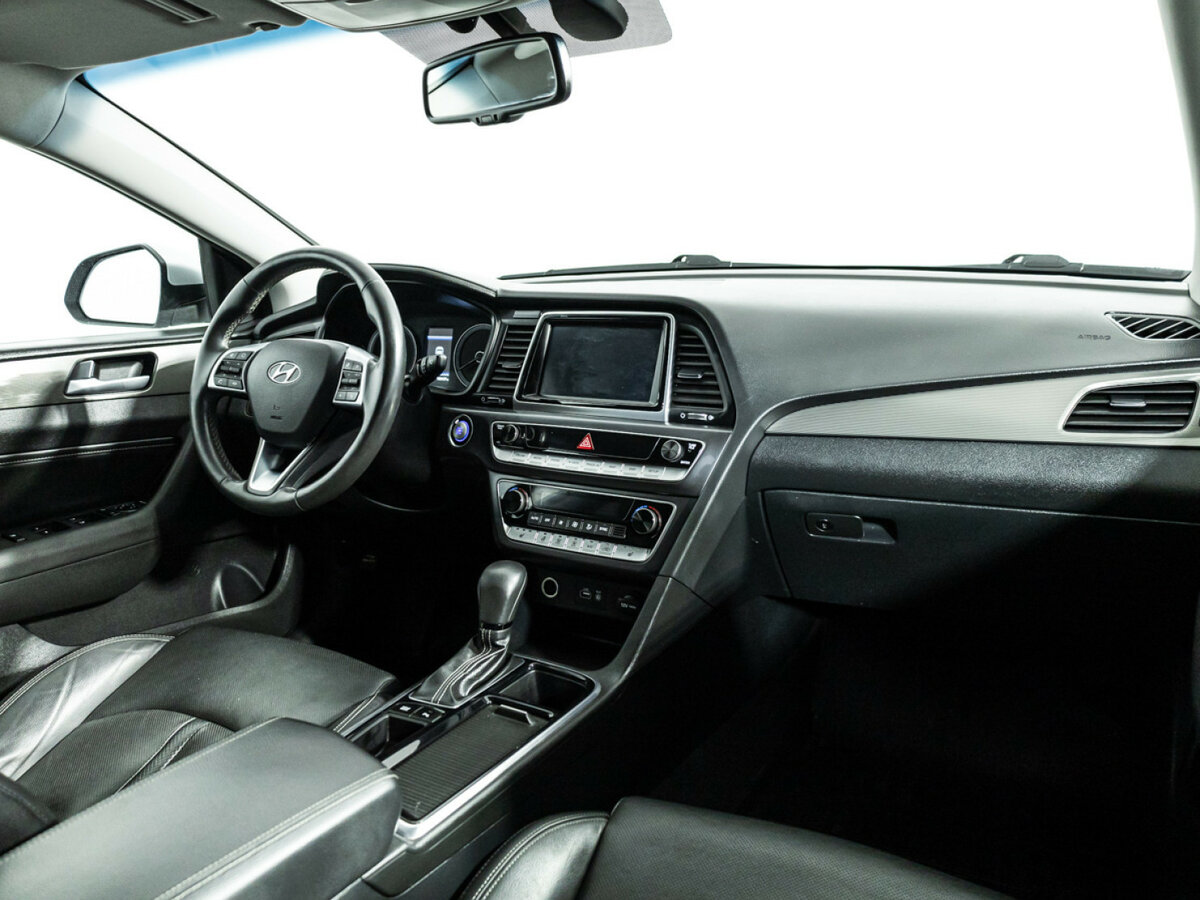 Купить Hyundai Sonata, 2018, 108 433 км.. Фото: #8