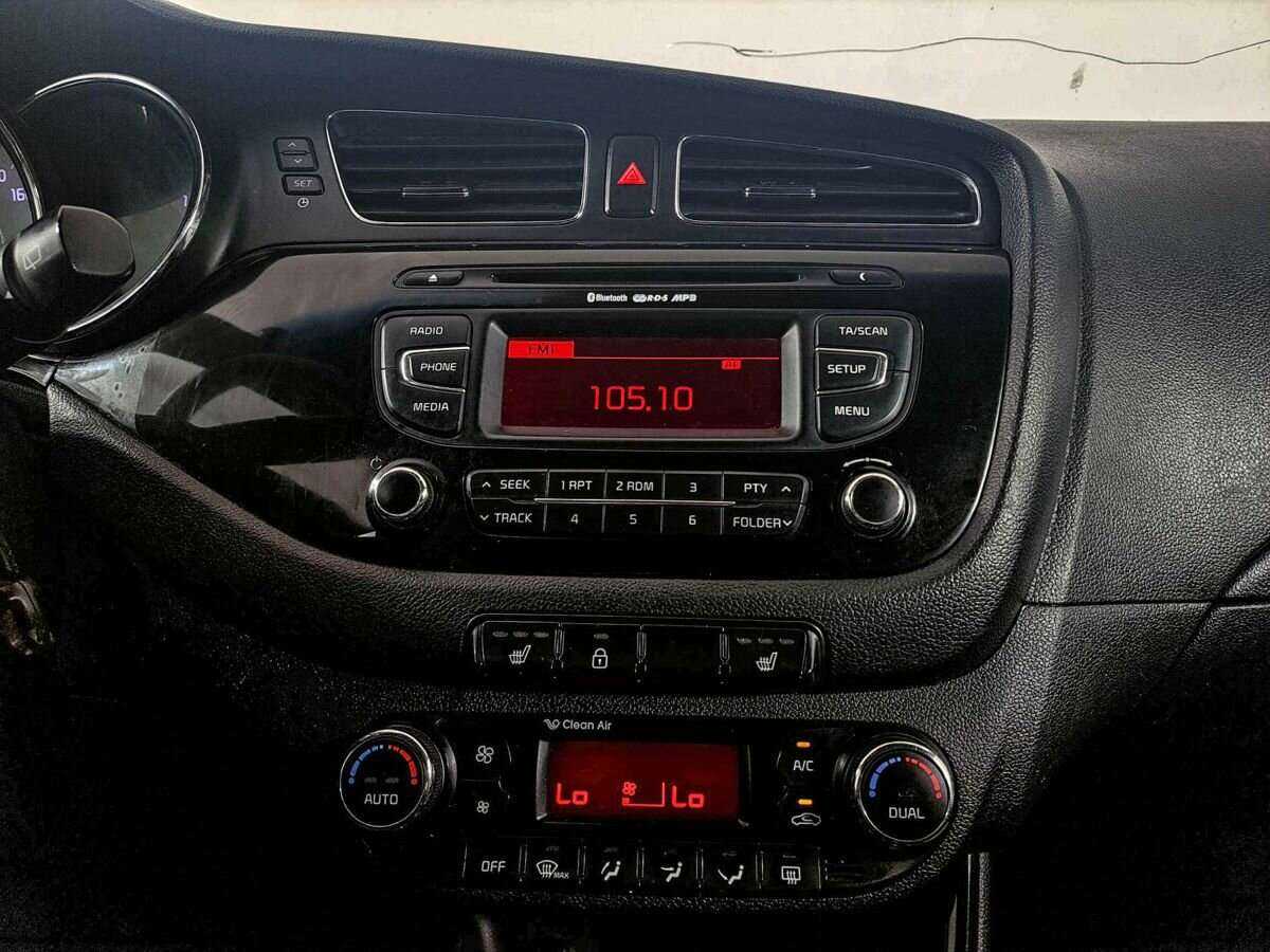 Купить Kia Ceed, 2012, 327 948 км.. Фото: #8