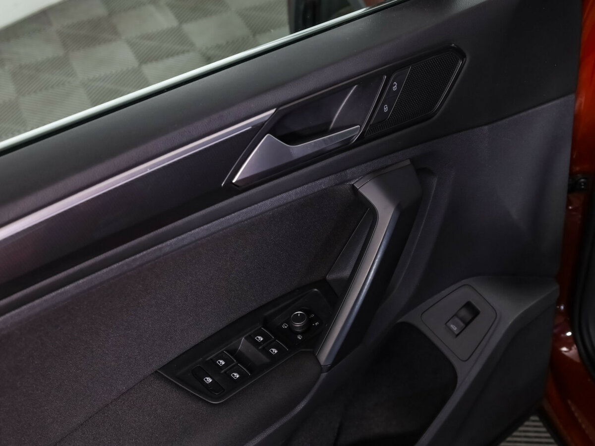 Купить Volkswagen Tiguan, 2017, 184 995 км.. Фото: #11