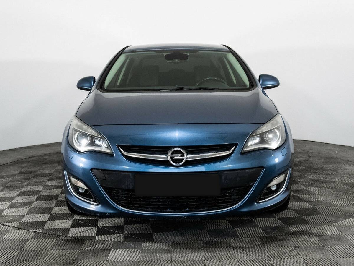 Купить Opel Astra, 2012, 180 792 км.. Фото: #1