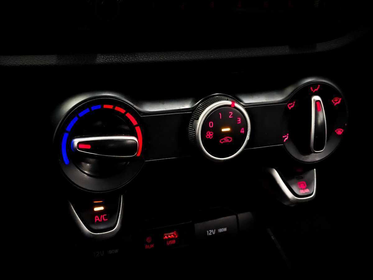 Купить Kia Rio, 2020, 182 994 км.. Фото: #21