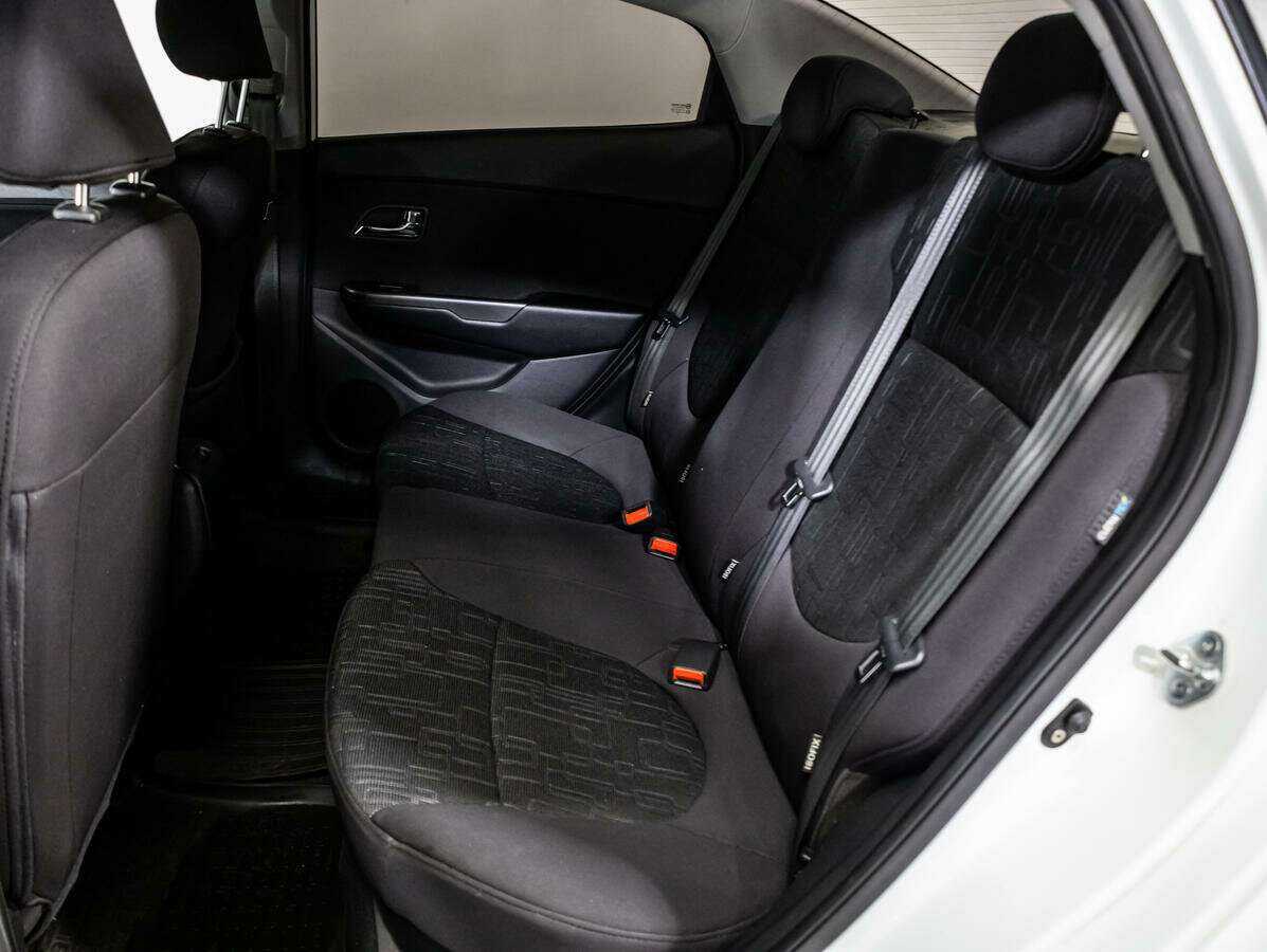 Купить Kia Rio, 2012, 86 940 км.. Фото: #9