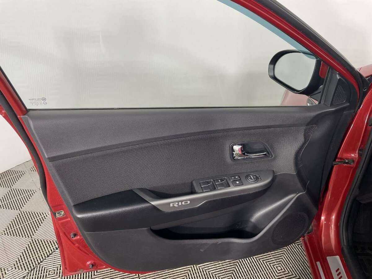 Купить Kia Rio, 2013, 111 326 км.. Фото: #7