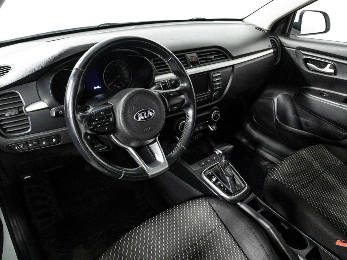 Купить Kia Rio, 2018, 88 406 км.. Фото: #10
