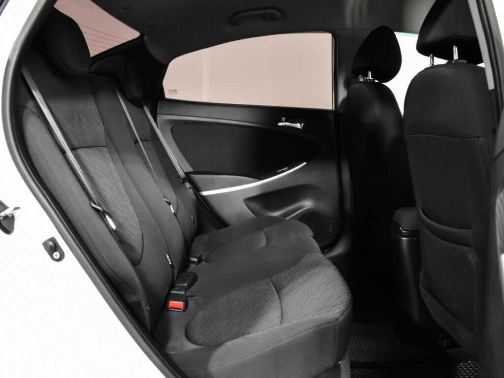 Купить Hyundai Solaris, 2013, 109 906 км.. Фото: #9
