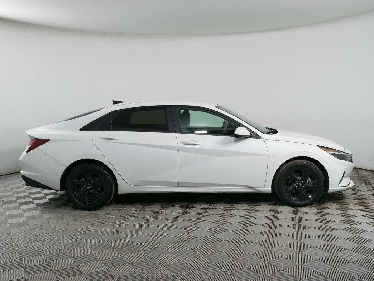 Купить Hyundai Elantra, 2021, 43 721 км.. Фото: #3