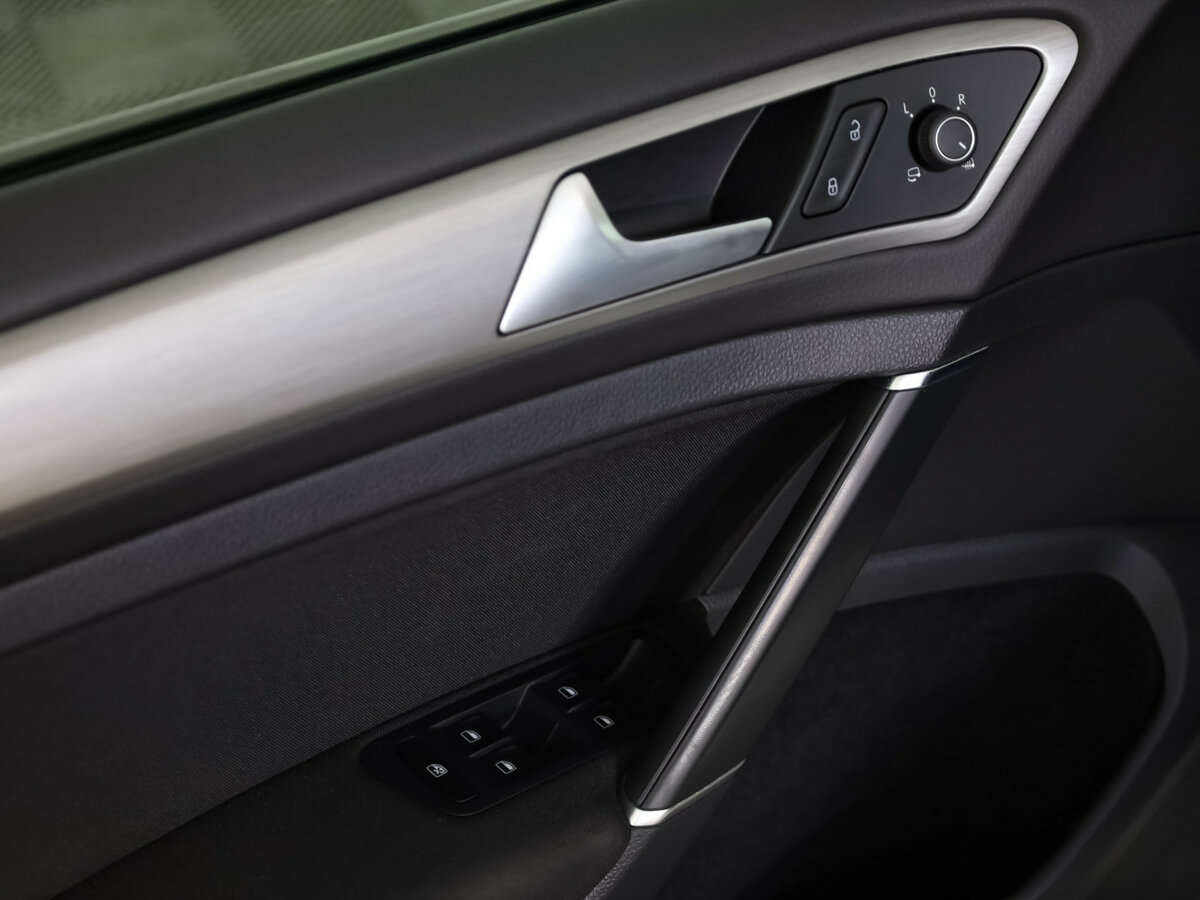Купить Volkswagen Golf, 2015, 130 851 км.. Фото: #11