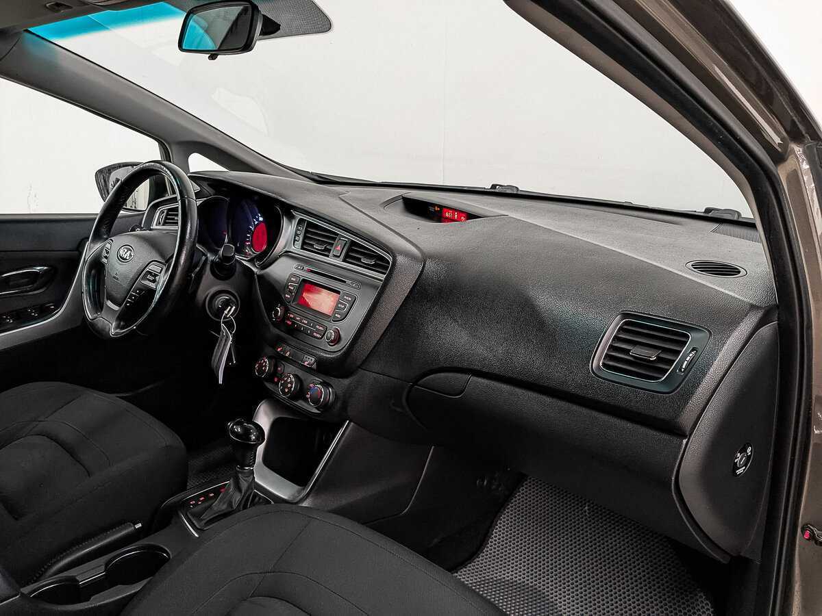 Купить Kia Ceed, 2016, 124 409 км.. Фото: #12