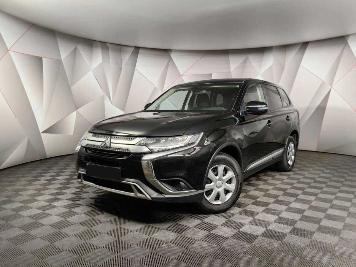 Купить Mitsubishi Outlander, 2018, 117 219 км.. Посмотреть фото