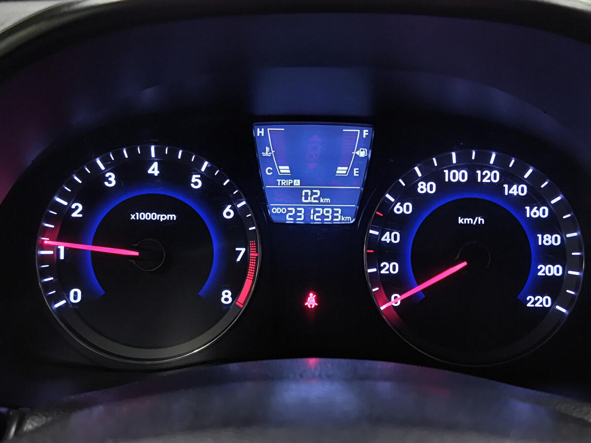 Купить Hyundai Solaris, 2013, 231 294 км.. Фото: #12