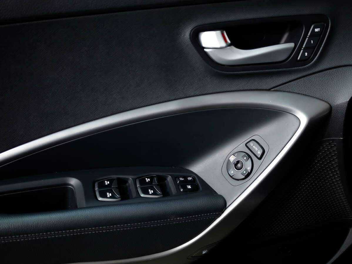 Купить Hyundai Santa Fe, 2013, 142 987 км.. Фото: #13