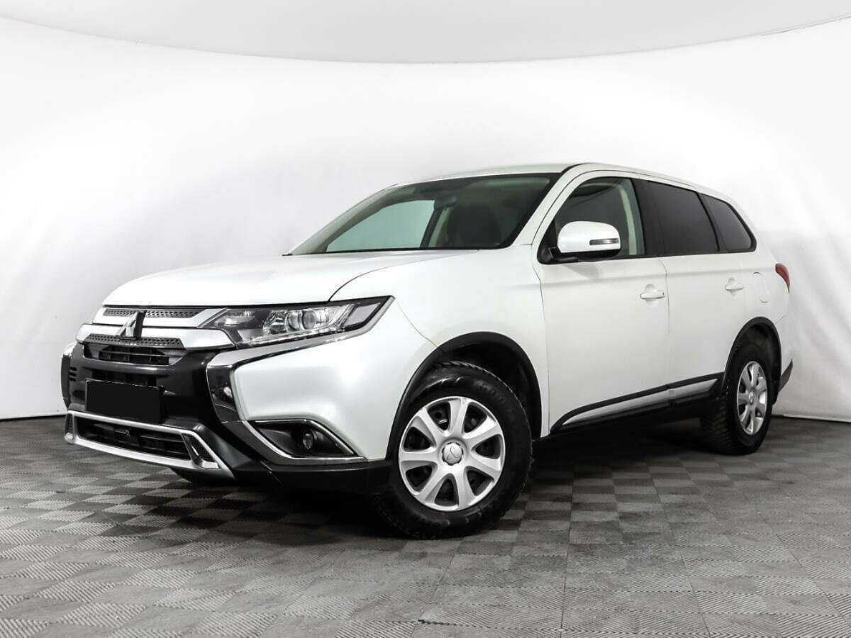 Купить Mitsubishi Outlander, 2018, 92 560 км.. Посмотреть фото