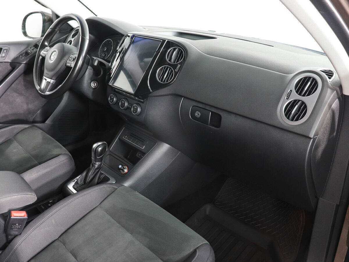 Купить Volkswagen Tiguan, 2016, 128 317 км.. Фото: #7