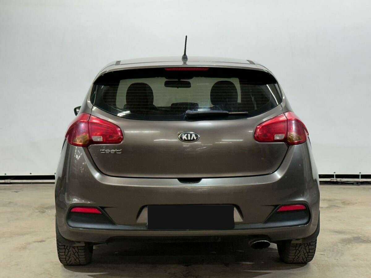 Купить Kia Ceed, 2013, 151 896 км.. Фото: #5