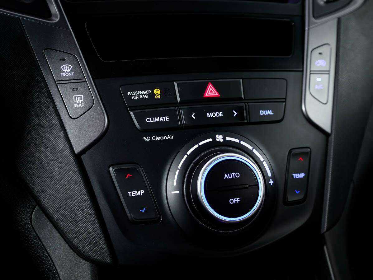 Купить Hyundai Santa Fe, 2013, 142 987 км.. Фото: #16