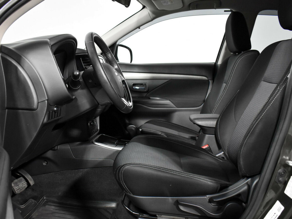 Купить Mitsubishi Outlander, 2018, 98 045 км.. Фото: #8