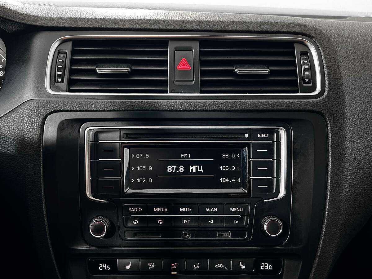 Купить Volkswagen Jetta, 2013, 160 821 км.. Фото: #12
