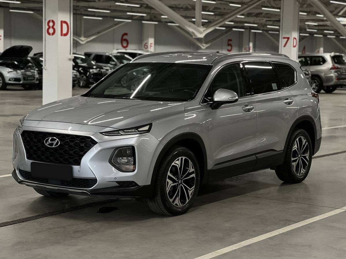 Купить Hyundai Santa Fe, 2019, 160 001 км.. Посмотреть фото