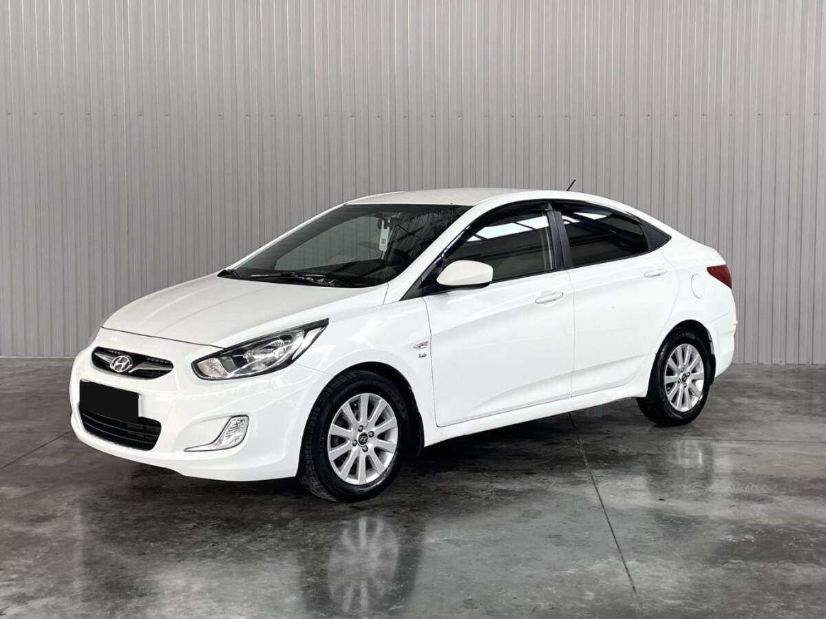 Купить Hyundai Solaris, 2013, 203 406 км.. Посмотреть фото
