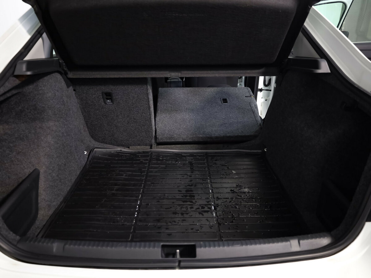 Купить Skoda Rapid, 2015, 56 253 км.. Фото: #17
