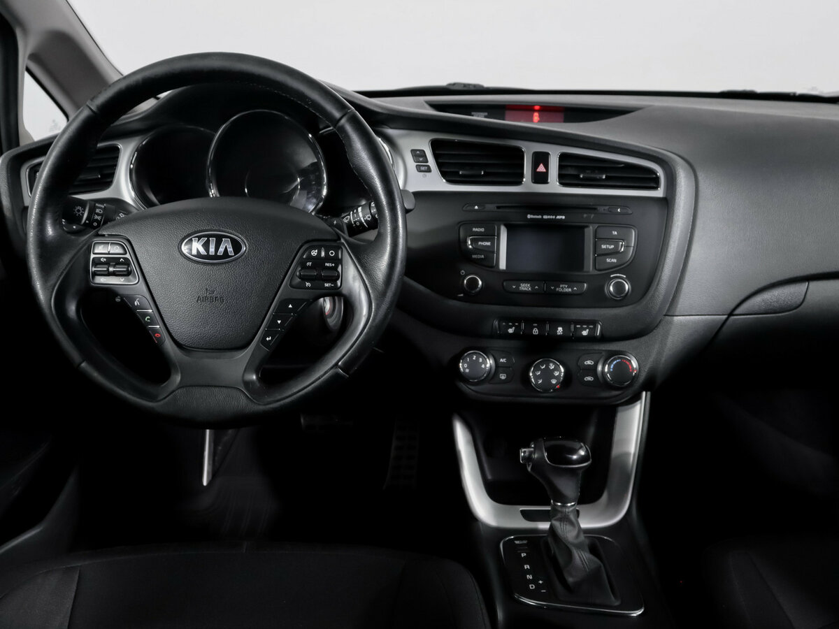 Купить Kia Ceed, 2014, 230 915 км.. Фото: #9