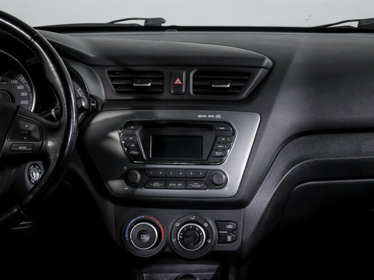 Купить Kia Rio, 2014, 199 473 км.. Фото: #10
