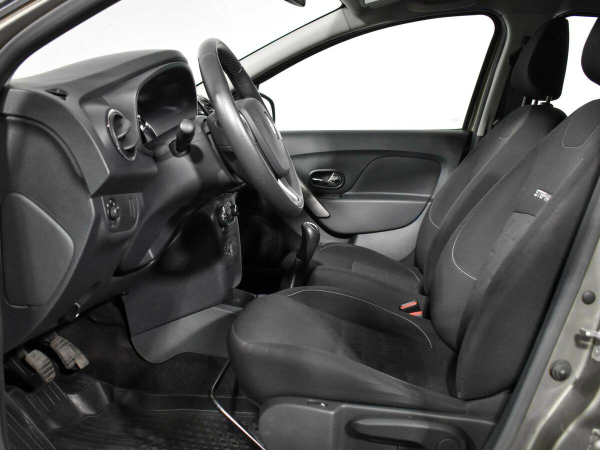 Купить Renault Sandero, 2017, 126 290 км.. Фото: #9