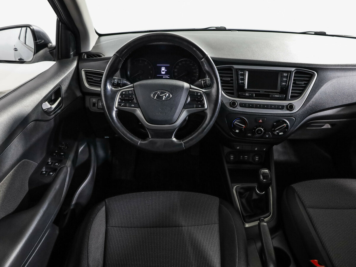 Купить Hyundai Solaris, 2018, 241 555 км.. Фото: #7