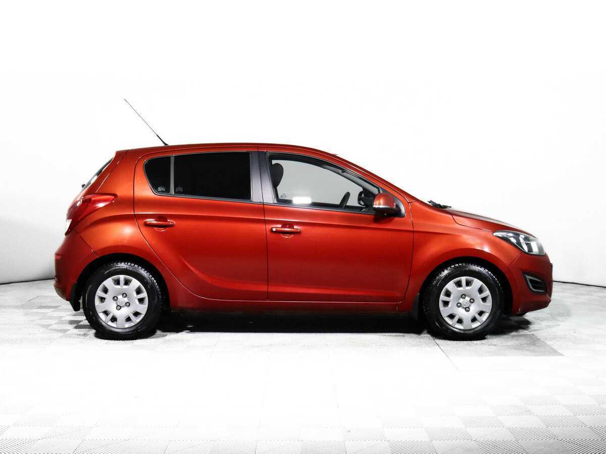 Купить Hyundai i20, 2012, 160 136 км.. Фото: #3