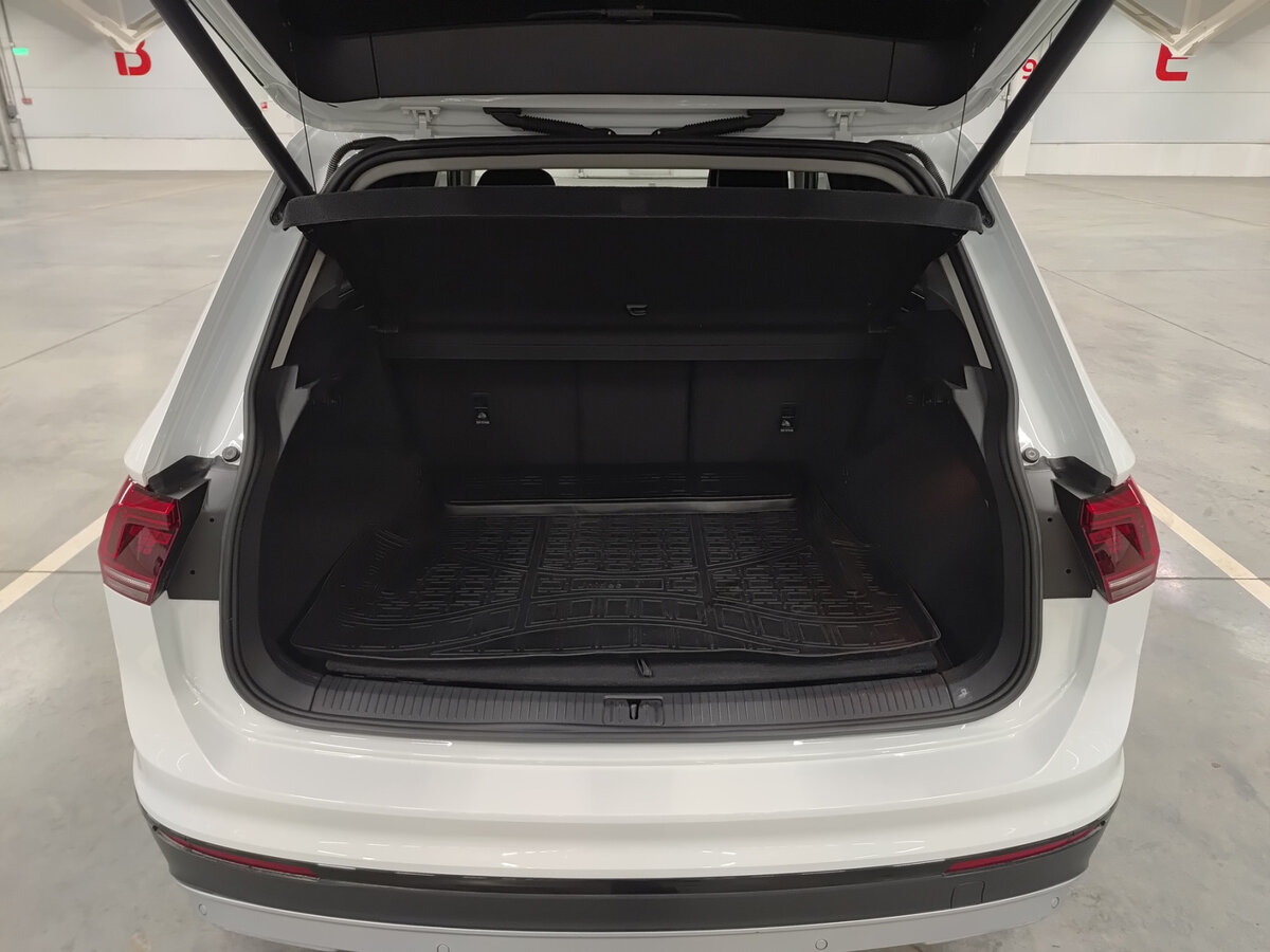 Купить Volkswagen Tiguan, 2019, 111 009 км.. Фото: #9