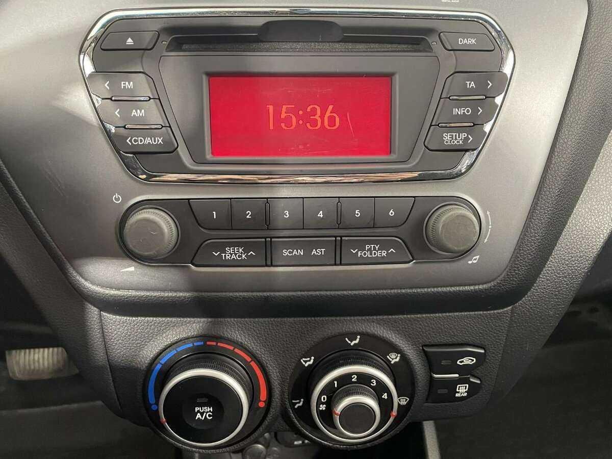 Купить Kia Rio, 2014, 189 153 км.. Фото: #11