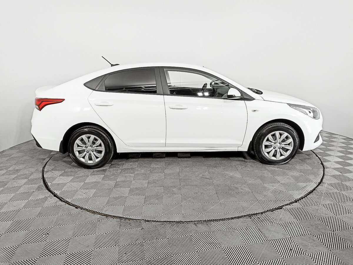 Купить Hyundai Solaris, 2017, 48 102 км.. Фото: #3