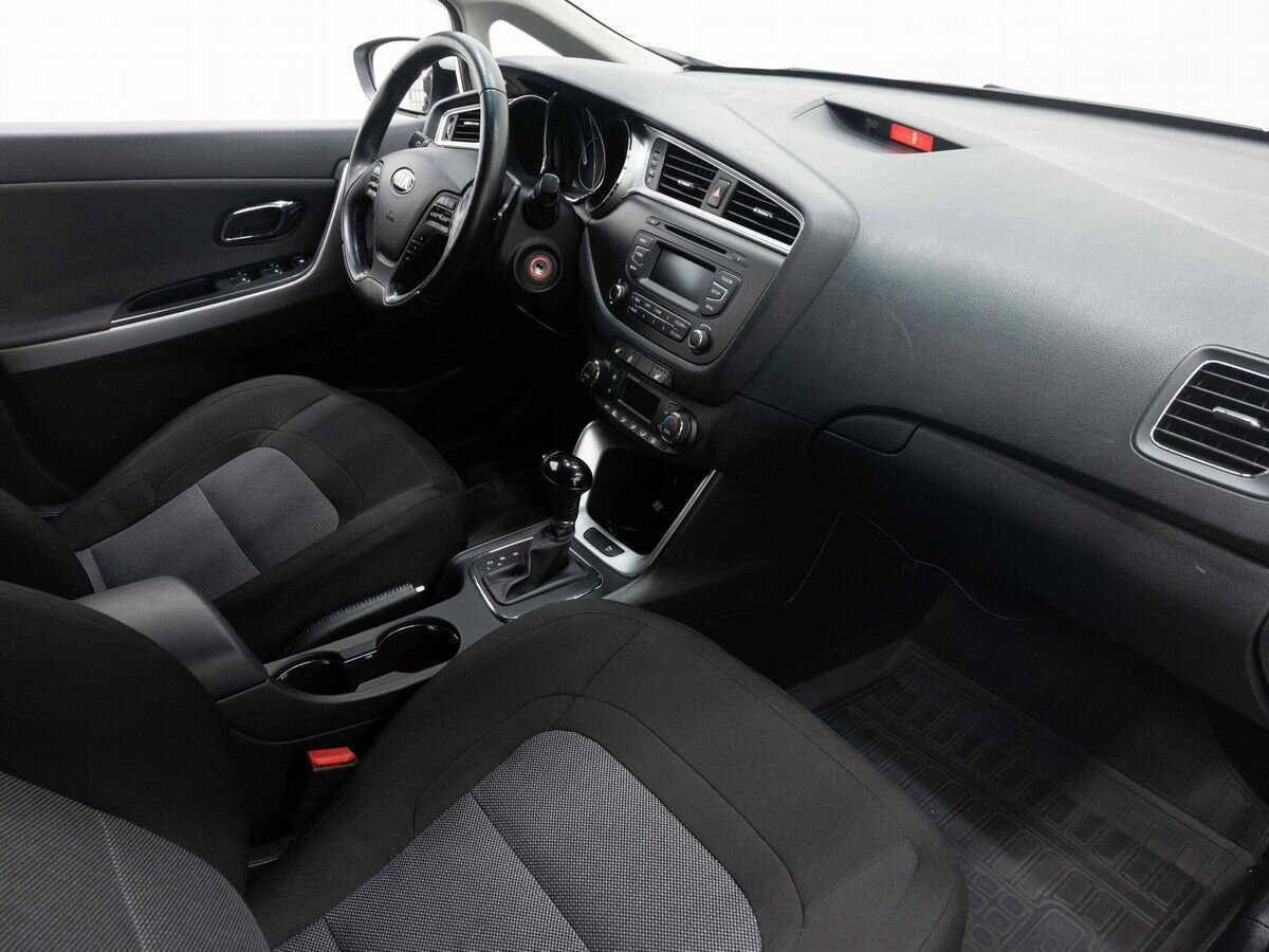 Купить Kia Ceed, 2016, 124 380 км.. Фото: #12
