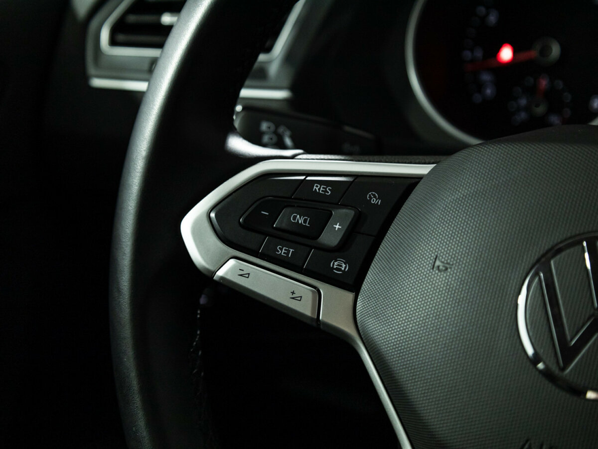 Купить Volkswagen Tiguan, 2021, 17 404 км.. Фото: #14