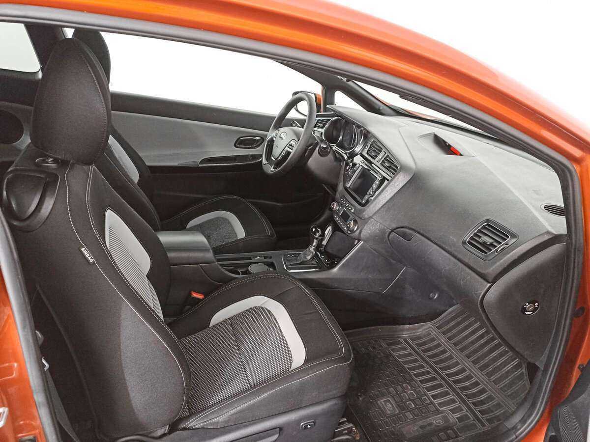 Купить Kia Ceed, 2013, 229 045 км.. Фото: #8