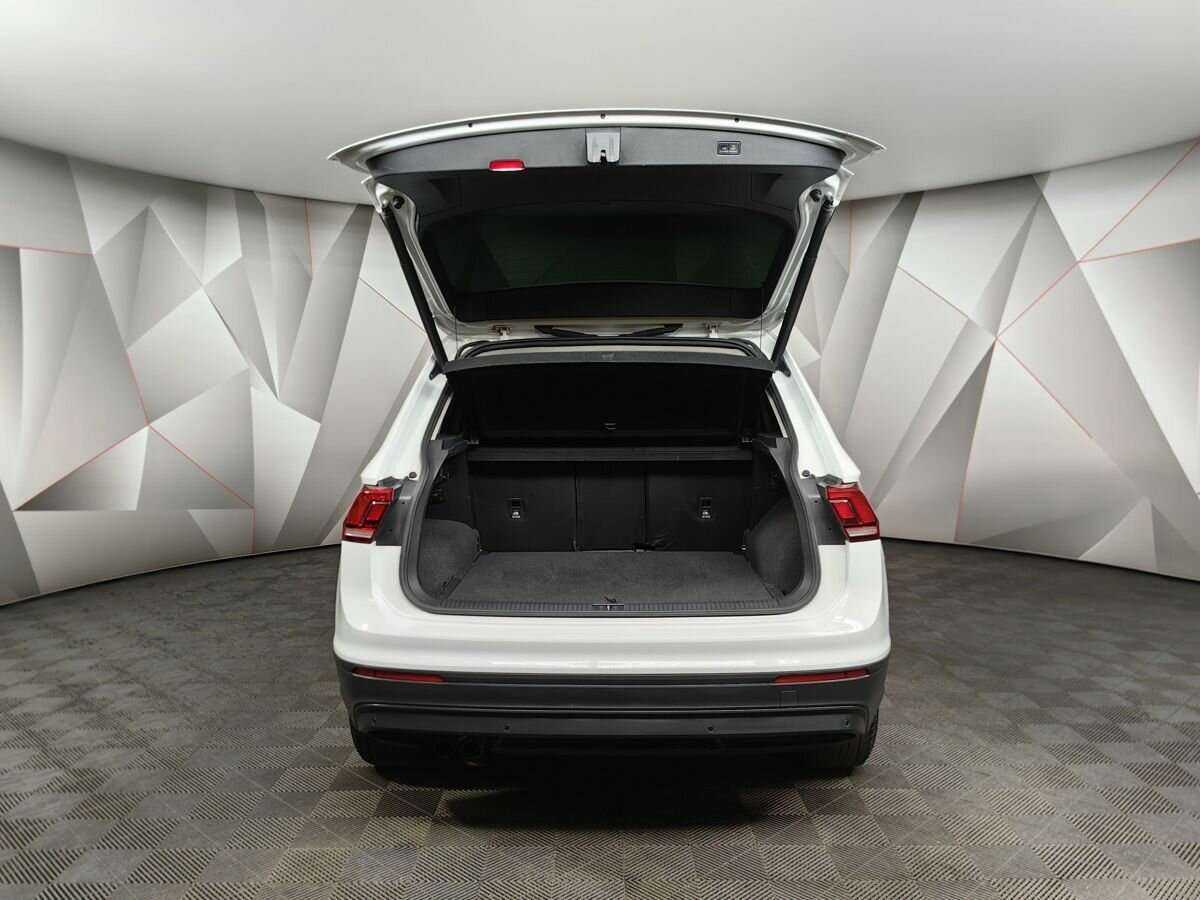 Купить Volkswagen Tiguan, 2018, 133 225 км.. Фото: #17